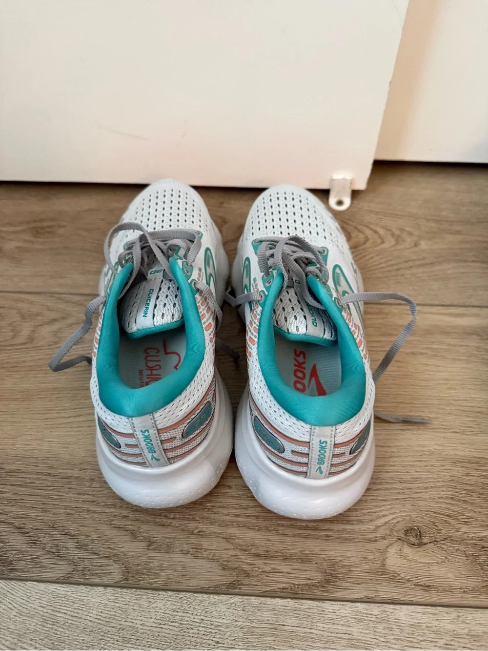 Women’s Brooks Glycerin 20 running shoe 8.5 - Picture 4 of 11